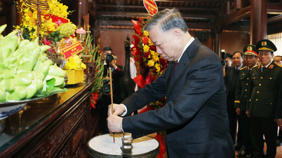 General Secretary To Lam offers incense to commemorate President Ho Chi Minh in Nghe An