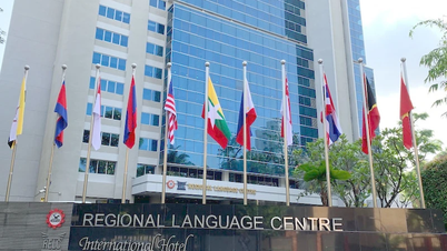 Chương trình học bổng thạc sĩ và các khóa học sau đại học cho giáo viên tiếng Anh năm 2025
