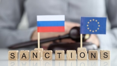 EU follows US, imposes 'no Russia' clause, still has no 'bargaining chip', Moscow succeeds with its own path