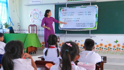 Giáo viên tự bỏ tiền túi mua tivi để dạy học: Trân trọng nhưng không nên khuyến khích