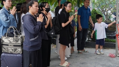 เดินทางไกลกว่า 1,000 กม. ไปยังสุสาน Mai Dich เพื่อรำลึกถึงเลขาธิการ Nguyen Phu Trong