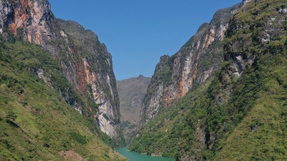 Ha Giang ពិចារណា​គិត​ថ្លៃ​ចូល​ទៅ​ខ្ពង់រាប​ថ្ម Dong Van