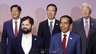 Chủ tịch nước Võ Văn Thưởng dự phiên chụp ảnh chung với các Nhà lãnh đạo kinh tế APEC