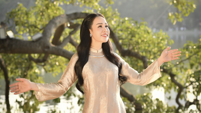 Le Dr et chanteur Khanh Ly est passionné et émouvant avec « Hanoi in the old days »
