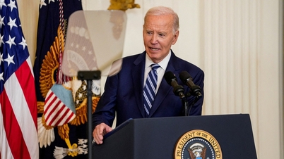 លោក Biden ធ្វើការផ្លាស់ប្តូរថ្មីដើម្បីជួយសង្រ្គោះជនចំណាកស្រុក 900,000 ពីការនិរទេស