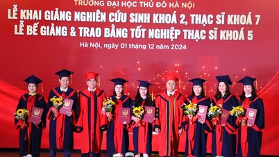 Trường Đại học Thủ đô khai giảng nghiên cứu sinh và trao 150 bằng thạc sĩ