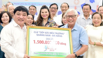 Tiếp sức đến trường 2024: Trạm tiếp sức mang tên lòng tốt
