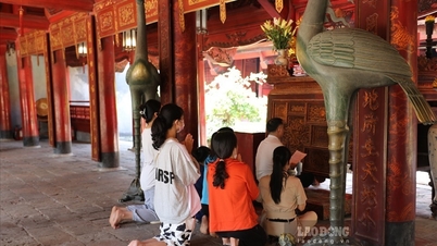 https://baogialai.com.vn/hay-tu-tin-vao-ban-than-thay-vi-so-dau-rua-dang-so-va-boi-de-thi-post241409.html