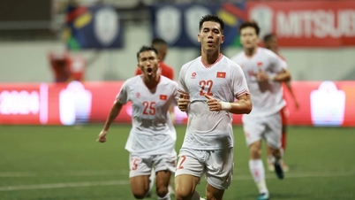 Thailand is at a standstill, Tien Linh - Xuan Son close in on the AFF Cup top scorer title