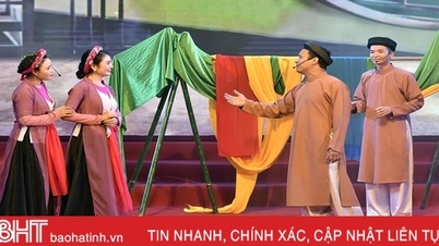 Xem tiết mục dân ca ví, giặm “Phường vải đêm trăng”