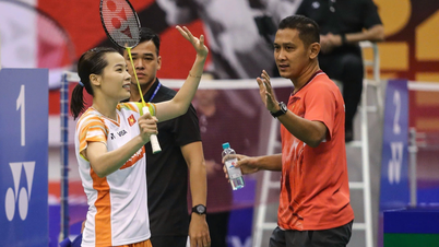 អារម្មណ៍ផ្ទុយគ្នារបស់កីឡាករវាយកូនបាល់វៀតណាមកំពូលពីរនាក់