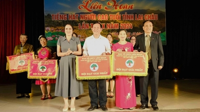 Dư âm tiếng hát người cao tuổi vùng cao Tây Bắc