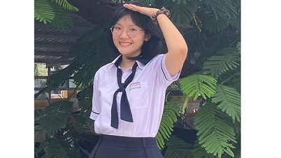 'ទៅស្រលាញ់ការធ្វើដំណើរត្រឡប់មកវិញ'