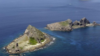 Japanese, Chinese Defense Ministries Use New Military Hotline for First Time