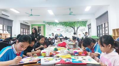 Hue City students compete in drawing to protect the environment and reduce plastic waste