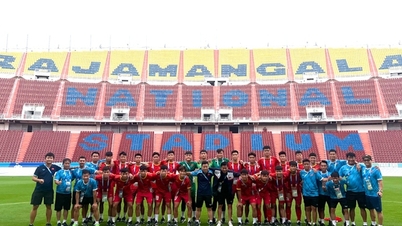 U.17 Việt Nam tham quan, sẵn sàng quyết chiến U.17 Nhật Bản