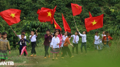 ឈប់សម្រាក២ថ្ងៃទៀត សម្រាប់ថ្ងៃបុណ្យជាតិ ដើម្បីសម្រេចក្តីសុបិន នាំកូនទៅចូលឆ្នាំសិក្សាថ្មី។