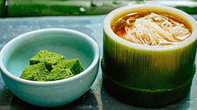 Quán mì ống tre lạ ở Nhật Bản, khách Việt chờ 3 tiếng 'lấy số' để thưởng thức