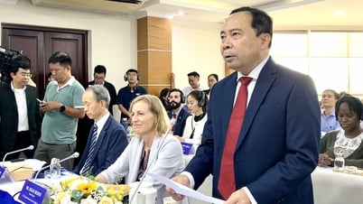 베트남 대학과 대화, 많은 기술 기업들이 인적자원 교육을 지원합니다