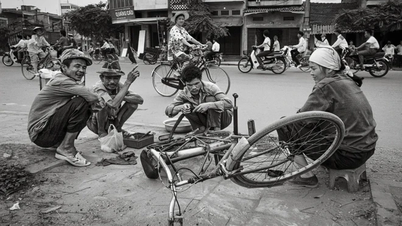 'Hà Nội-Một thời để nhớ' qua ống kính hai nhiếp ảnh gia Lê Bích-Andy Soloman