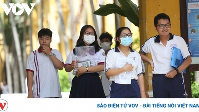 ពេលវេលាទូទាត់ថ្លៃចូលរៀននៅសាកលវិទ្យាល័យឆ្នាំ 2024