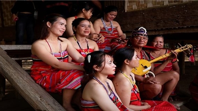 Làng văn hóa ở ngã ba biên giới