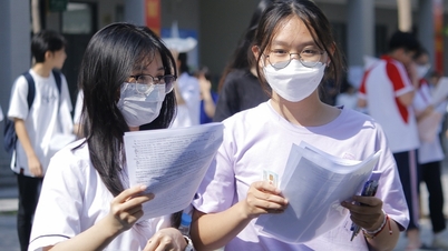 Math exam for grade 10 in Hanoi in 2023