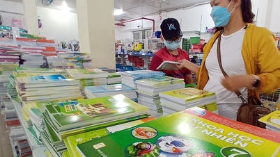 전문가, 프로그램 저자, 교과서 저자는 몇 가지 통합된 수업을 가르쳐 보는 것이 좋습니다.