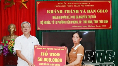 Inauguration and handover of solidarity house to poor households in Tien Phong ward