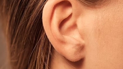 Da bong tróc tưởng do viêm da cơ địa, ai ngờ là ung thư