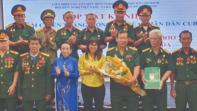 ប្រទេសគុយបានៅចំកណ្តាលប្រទេសវៀតណាម