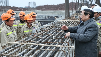 Thủ tướng: Thi công xuyên Tết để hoàn thành đường dây 500kV đi qua 9 tỉnh
