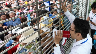 Metro số 1 đón lượng khách gấp 5,5 lần dự kiến, lên phương án cho Noel và Tết