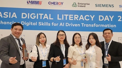 EMG Education ទទួលបានពានរង្វាន់ ICDL Premier Partner