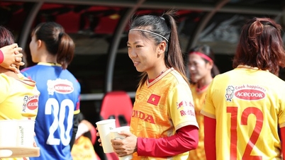 បេក្ខភាព​គួរ​ឲ្យ​ចាប់​អារម្មណ៍​ដើម្បី​រក​គ្រាប់​បាល់​ឲ្យ​ក្រុម​នារី​វៀតណាម​នៅ World Cup