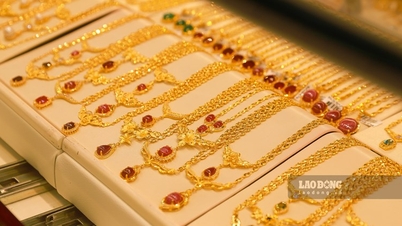 Vàng trong nước giảm mạnh