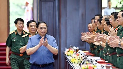 នាយករដ្ឋមន្ត្រី Pham Minh Chinh អញ្ជើញចូលរួម និងដឹកនាំសន្និសីទយោធា-នយោបាយនៃកងទ័ពទាំងមូលក្នុងរយៈពេល ៦ខែដើមឆ្នាំ២០២៣