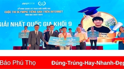 Male student won 2 national first prizes in Internet English Olympics