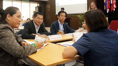 Leaders of the Ministries of Education of many Southeast Asian countries come to Ho Chi Minh City to improve management capacity.