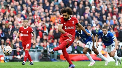 Liverpool យកឈ្នះ Everton ដោយសារ Salah រកបានពីរគ្រាប់