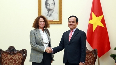 រក្សាយន្តការកិច្ចប្រជុំប្រចាំត្រីមាស ដើម្បីពិនិត្យវឌ្ឍនភាពនៃការអនុវត្តគម្រោងរបស់ WB ។