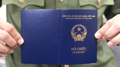 Vietnamese passport up 10 places - good news but still low