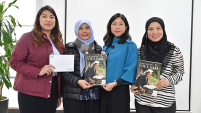 Diplomatic Corps Wives Discover Vietnamese Ethnic Cuisine