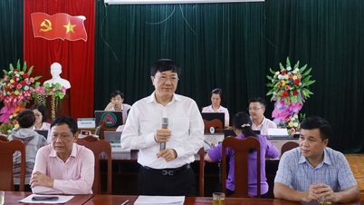 អគ្គនាយកធនាគារវៀតណាមសម្រាប់គោលនយោបាយសង្គមធ្វើការនៅស្រុក Bao Thang