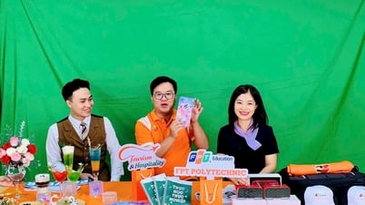 Nghề livestream bán hàng thu hút nhiều người trẻ
