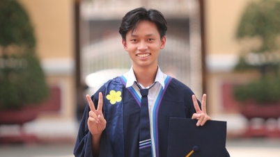 និស្សិតប្រុសទីក្រុងហូជីមិញ ដណ្តើមបានសាកលវិទ្យាល័យអាមេរិកចំនួន ៧ ដោយសារចំណង់ចំណូលចិត្ត 'ចម្រុះ' របស់គាត់