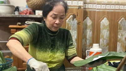 កូនប្រសា​នាំ​របរ​ប្រពៃណី​មក​ផ្ទះ​ប្តី​សង់​ផ្ទះ​ធំ ។