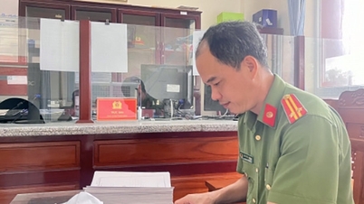 ការដោះស្រាយ​អ្នក​ទូរស័ព្ទ​ទៅ​បណ្តាញ​ទូរស័ព្ទ​ទាន់​ហេតុការណ៍​របស់​ស្នងការ​នគរបាល​ខេត្ត​រាយការណ៍​ព័ត៌មាន​ក្លែងក្លាយ