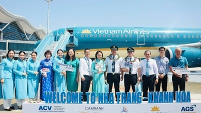 ក្រុមហ៊ុនអាកាសចរណ៍វៀតណាម ផ្តល់អំណោយដល់អ្នកដំណើរទី 9 លាននាក់ដល់ Khanh Hoa