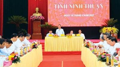 ប្រធានរដ្ឋ Vo Van Thuong មកទស្សនា និងធ្វើការនៅខេត្តរបស់យើង។